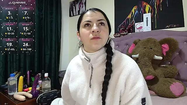 Emmie Hot online show from 23, 10, 2025