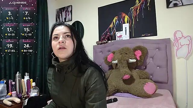 Emmie Hot online show from 30, 9, 2025