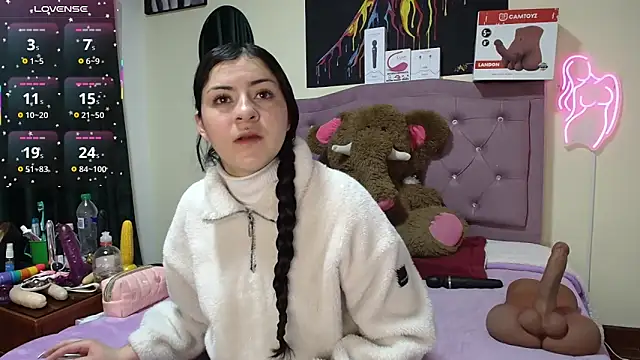 Emmie Hot online show from 19, 5, 2026