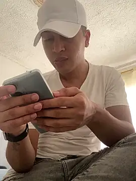 Snapshot of Diegosavage3 chatting on 4, 2, 2025 Diegosavage3 online show from 4, 2, 2025