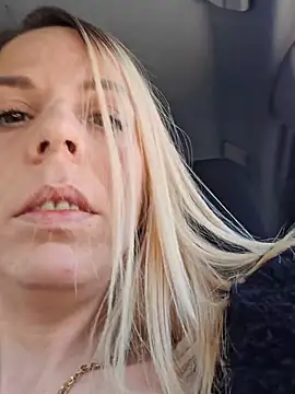 SweetyNinaOff1 online show from 22, 3, 2026