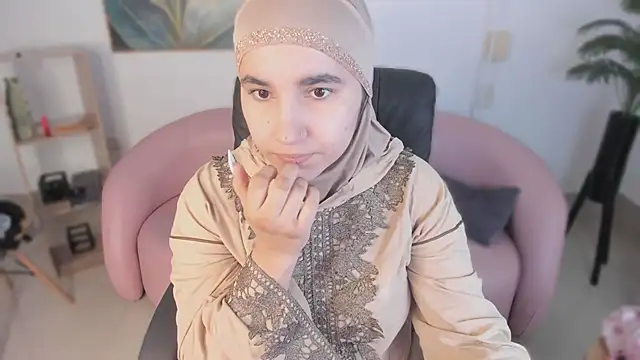 Ayha khalaf online show from 22, 10, 2025