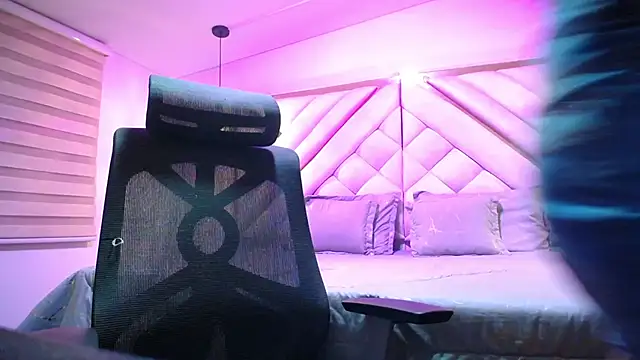 luxurycoupl online show from 10, 9, 2025