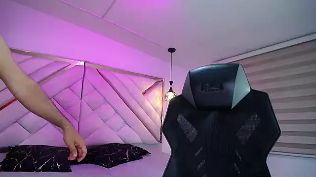 luxurycoupl online show from 25, 10, 2025