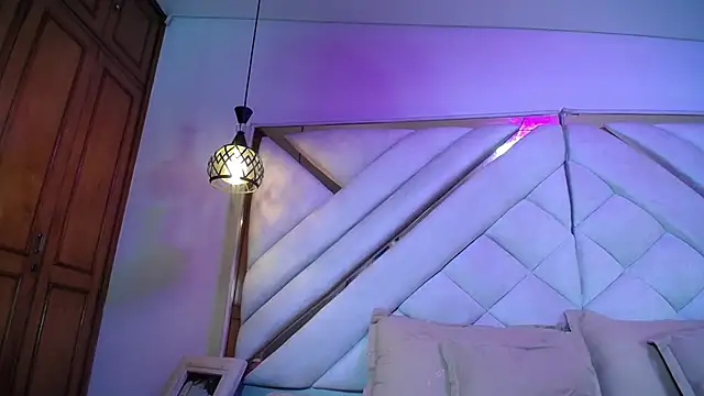 luxurycoupl online show from 25, 11, 2025