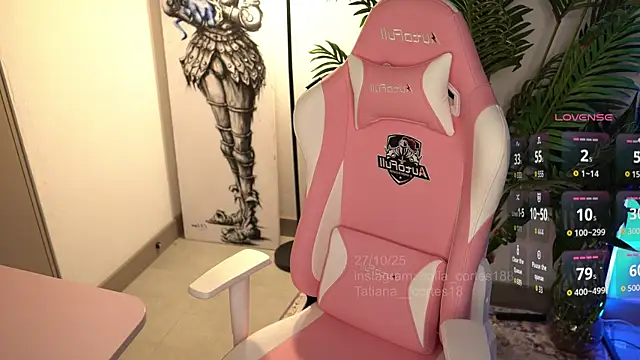 Snapshot of tatiana__cortes18 chatting on 27, 10, 2025 tatiana cortes18 online show from 27, 10, 2025