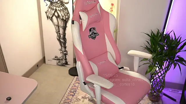 Snapshot of tatiana__cortes18 chatting on 15, 9, 2025 tatiana cortes18 online show from 15, 9, 2025