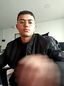 Thonny-becker online show from 8, 2, 2025