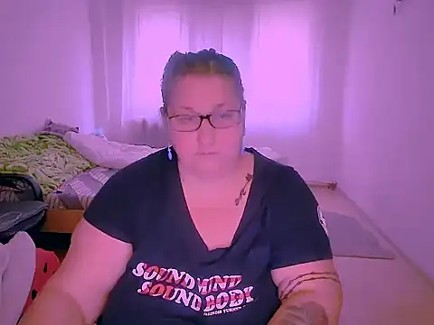 Marryllunax online show from 27, 11, 2025