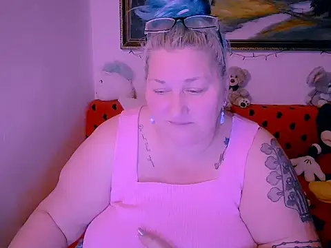 Marryllunax online show from 30, 11, 2025