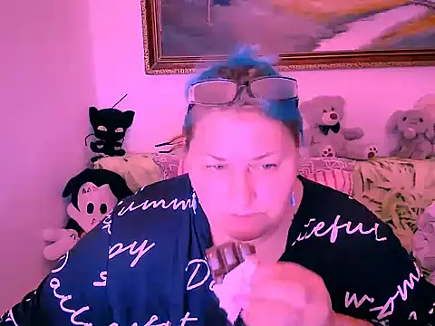 Marryllunax online show from 21, 10, 2025