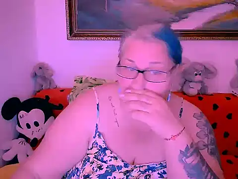 Marryllunax online show from 25, 10, 2025