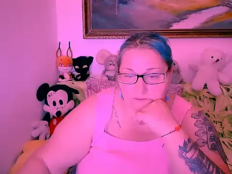 Marryllunax online show from 22, 10, 2025