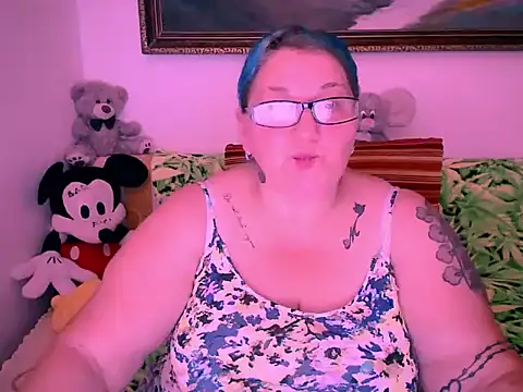 Marryllunax online show from 9, 10, 2025