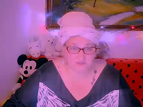 Marryllunax online show from 22, 11, 2025