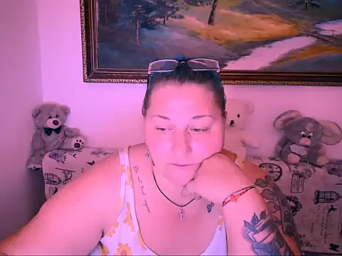 Marryllunax online show from 20, 9, 2025