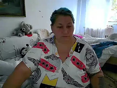 Marryllunax online show from 10, 9, 2025