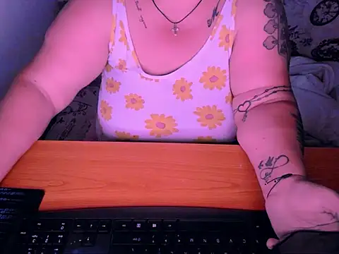 Marryllunax online show from 21, 9, 2025