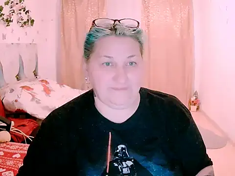 Marryllunax online show from 3, 5, 2026