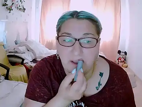 Marryllunax online show from 19, 5, 2026