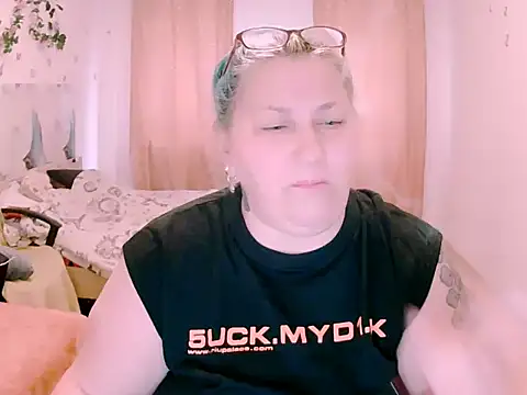 Marryllunax online show from 13, 5, 2026