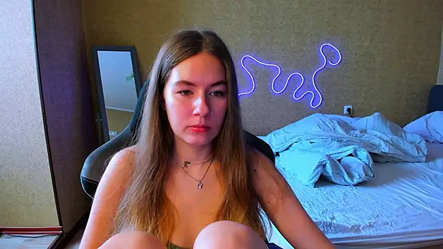 EmilyPaw online show from 24, 2, 2026