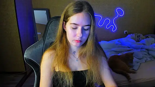 EmilyPaw online show from 11, 5, 2026