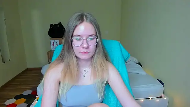 Snapshot of EmilyPaw chatting on 18, 2, 2025 EmilyPaw online show from 18, 2, 2025