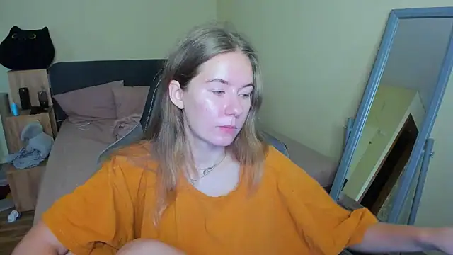 Snapshot of EmilyPaw chatting on 20, 9, 2025 EmilyPaw online show from 20, 9, 2025