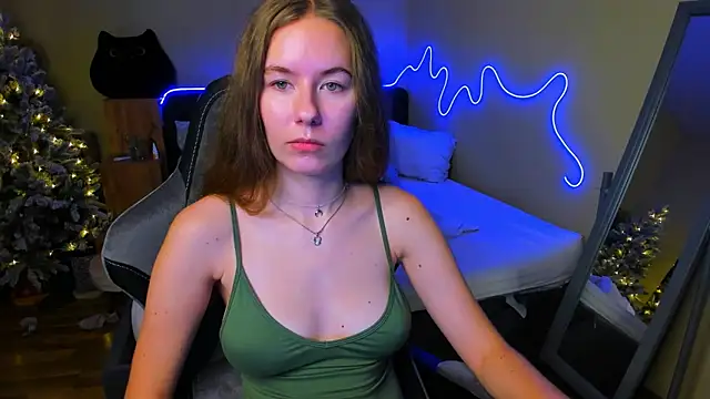 EmilyPaw online show from 13, 12, 2025