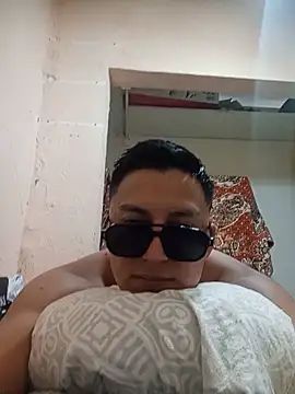 LuisMex1998 online show from 2, 6, 2026