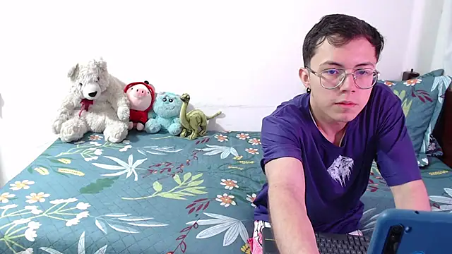 Tina 4 Charlie online show from 17, 10, 2025