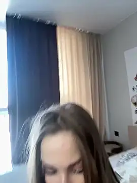 DianaShermy online show from 28, 2, 2025