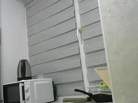 elysiann3 online show from 5, 2, 2025