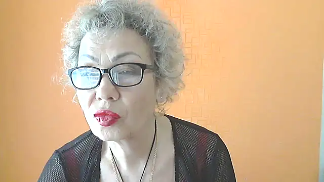 NessyJenixs online show from 15, 4, 2026