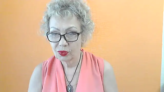 NessyJenixs online show from 8, 7, 2026