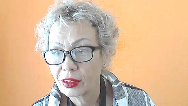 NessyJenixs online show from 7, 10, 2025