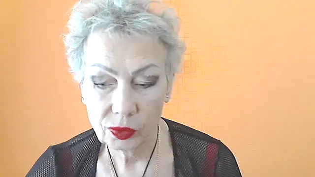 NessyJenixs online show from 5, 11, 2025