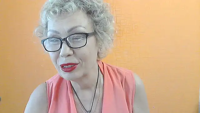 NessyJenixs online show from 5, 7, 2026