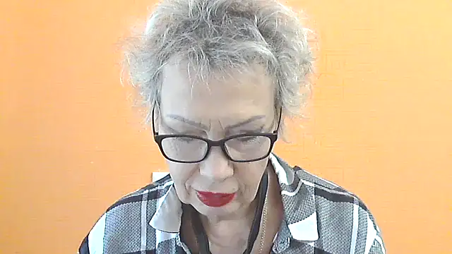 NessyJenixs online show from 2, 10, 2025