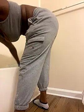 theprettysoles online show from 6, 10, 2025