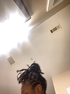 theprettysoles online show from 4, 12, 2025