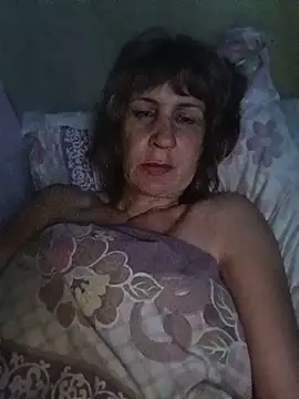 Laura Kiss online show from 12, 6, 2026