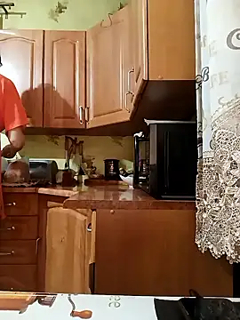 Laura Kiss online show from 13, 1, 2026