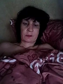 Laura Kiss online show from 21, 4, 2026