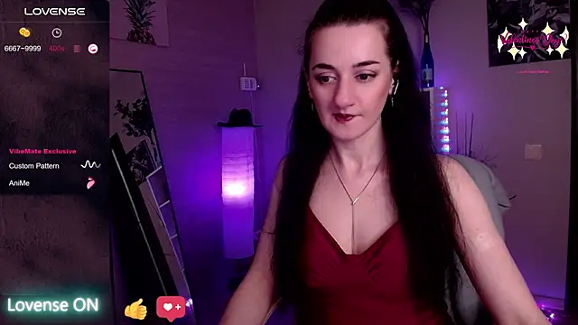 Snapshot of JessicaAlfo chatting on 4, 2, 2025 JessicaAlfo online show from 4, 2, 2025