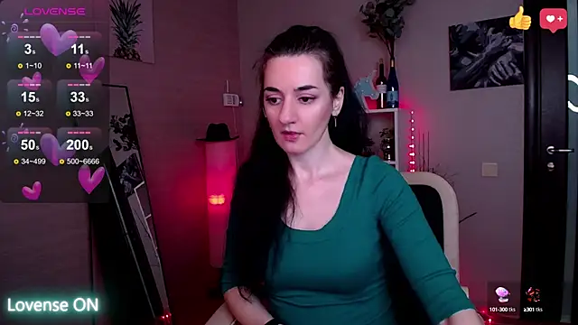 Snapshot of JessicaAlfo chatting on 21, 2, 2025 JessicaAlfo online show from 21, 2, 2025