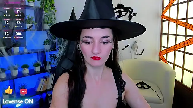 Snapshot of JessicaAlfo chatting on 31, 10, 2025 JessicaAlfo online show from 31, 10, 2025