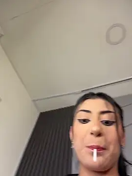 fiorella paris online show from 9, 2, 2026