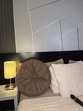 fiorella paris online show from 14, 4, 2026